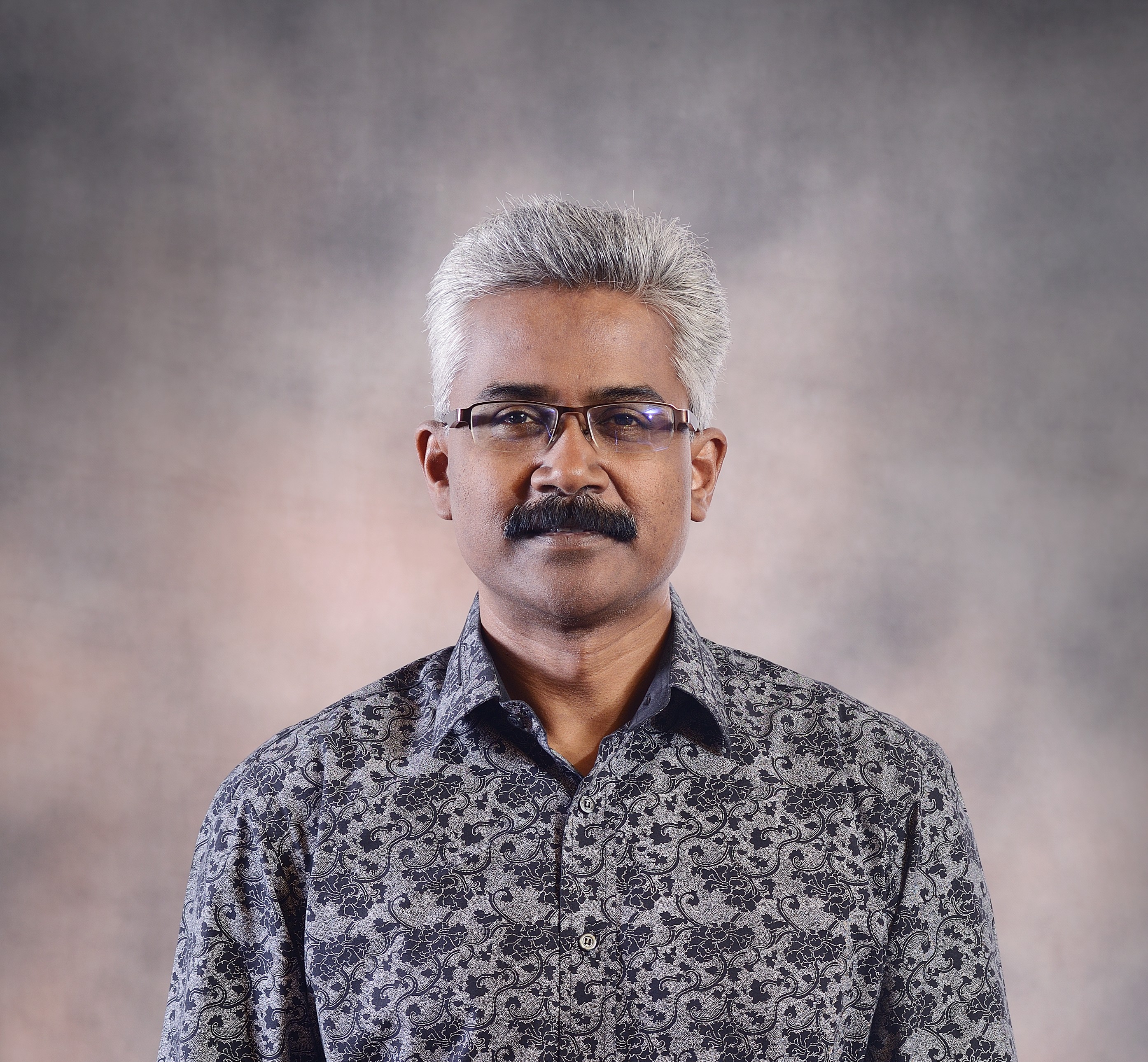Encik Guna Arulalan A/L Krishta@David